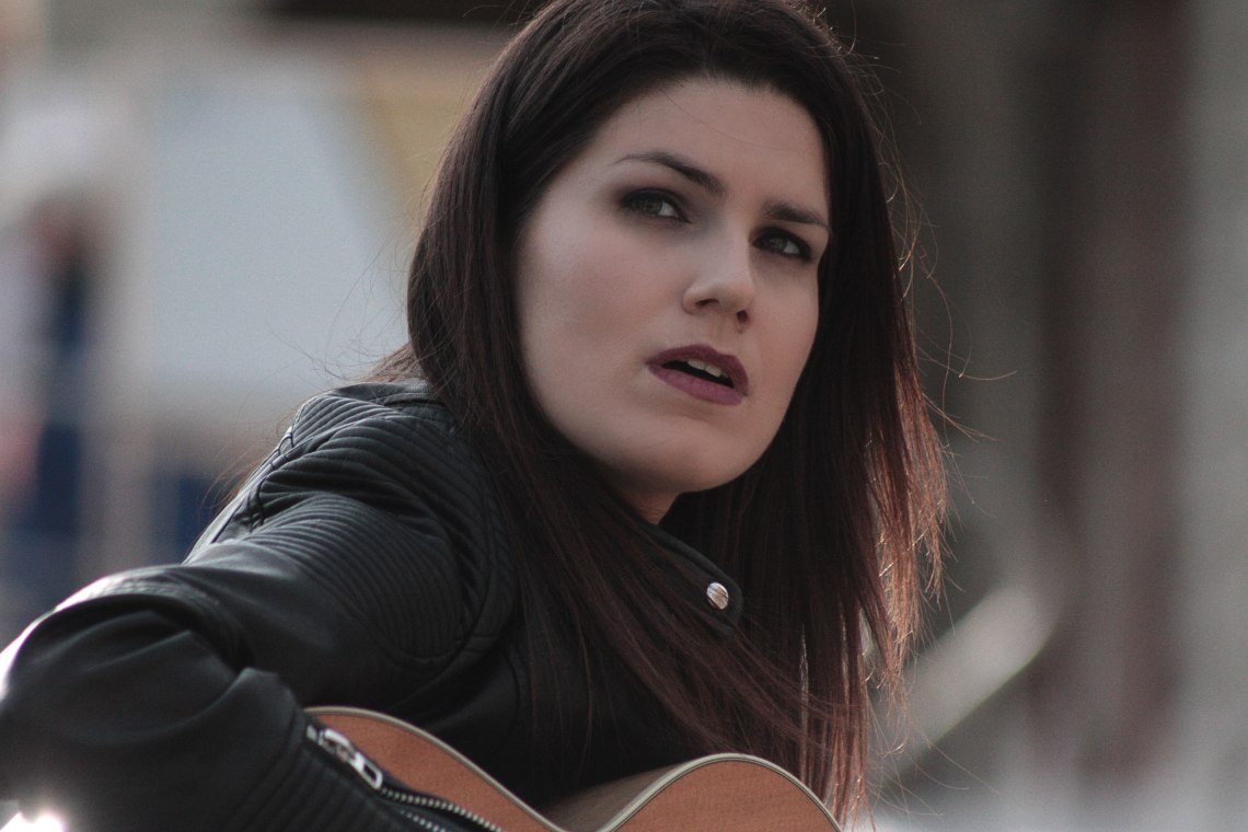 elisa-erin-bonomo-portrait